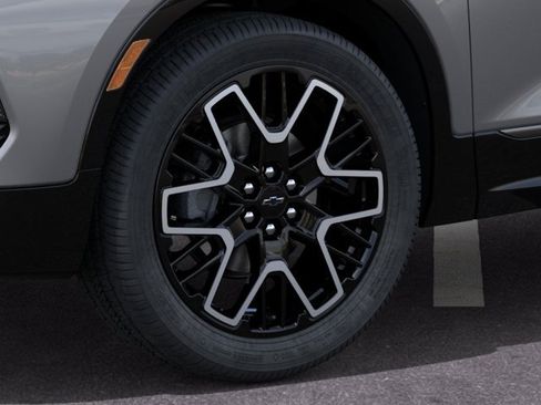 New 2026 Chevrolet Blazer RS w/ LPO, Floor Liner Package FWD image 9