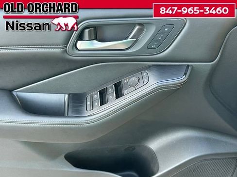 Used 2022 Nissan Rogue SL AWD/4WD image 10