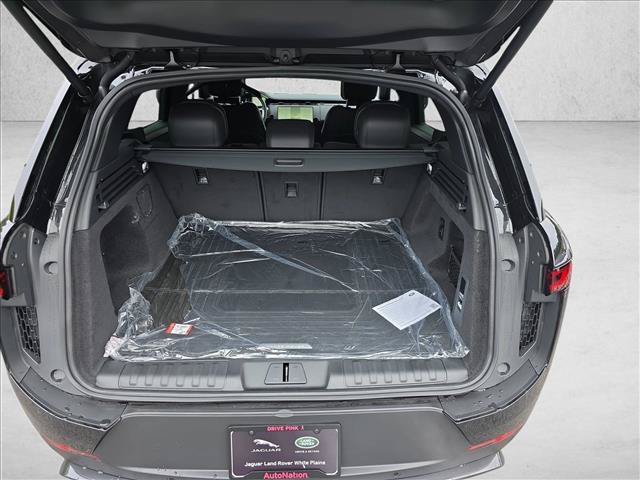 New 2027 Land Rover Range Rover Sport SE AWD/4WD image 12