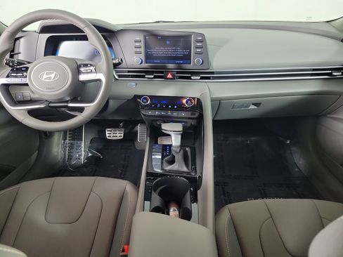 New 2026 Hyundai Elantra SEL Sport FWD image 4