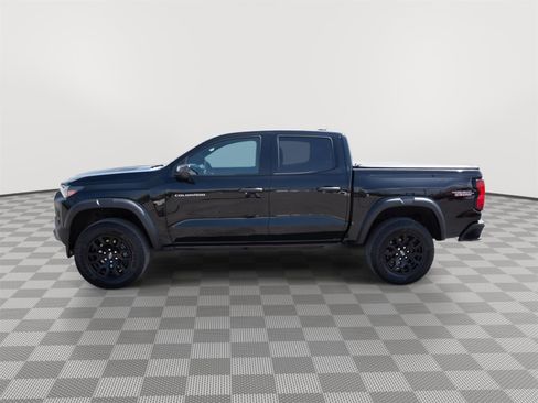Used 2025 Chevrolet Colorado Trail Boss AWD/4WD image 9