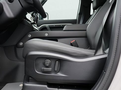 New 2026 Land Rover Defender 110 S image 37