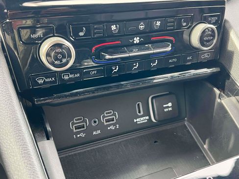 Used 2023 Jeep Grand Cherokee Summit w/ Luxury Tech Group V image 13