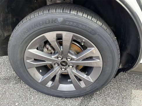 Used 2023 Ford Explorer XLT w/ Equipment Group 202A image 17