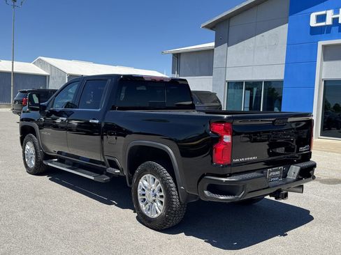 Used 2020 Chevrolet Silverado 2500 High Country w/ Z71 Off-Road Package AWD/4WD image 5