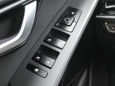 New 2026 Kia Niro Wind FWD image 22