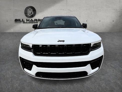 New 2026 Jeep Grand Cherokee Summit AWD/4WD image 2