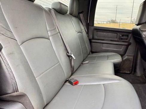 Used 2022 RAM 2500 Tradesman w/ Chrome Appearance Group image 14