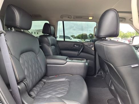 Used 2024 Nissan Armada Platinum w/ Captain's Chairs Package RWD image 32