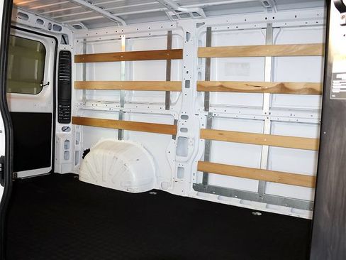 Used 2025 RAM ProMaster 2500 w/ U-Haul Equipment Group FWD image 26