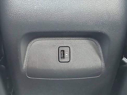 Used 2024 Nissan Sentra SV FWD image 15