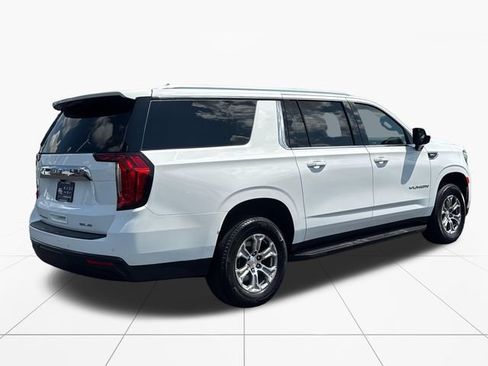 Used 2023 GMC Yukon XL SLE AWD/4WD image 6