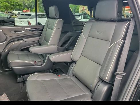Used 2024 Cadillac Escalade Sport AWD/4WD image 23
