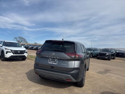 Certified 2023 Nissan Rogue SV image 18