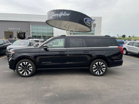 Used 2025 Ford Expedition Max Platinum w/ Driver's Package AWD/4WD image 8