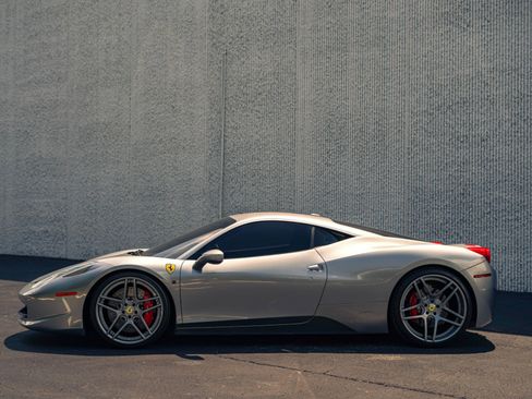 Used 2012 Ferrari 458 Italia Coupe RWD image 13