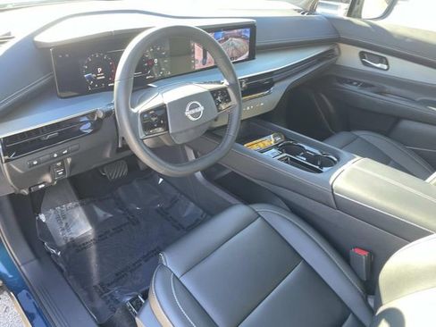 Certified 2025 Nissan Murano SL image 13