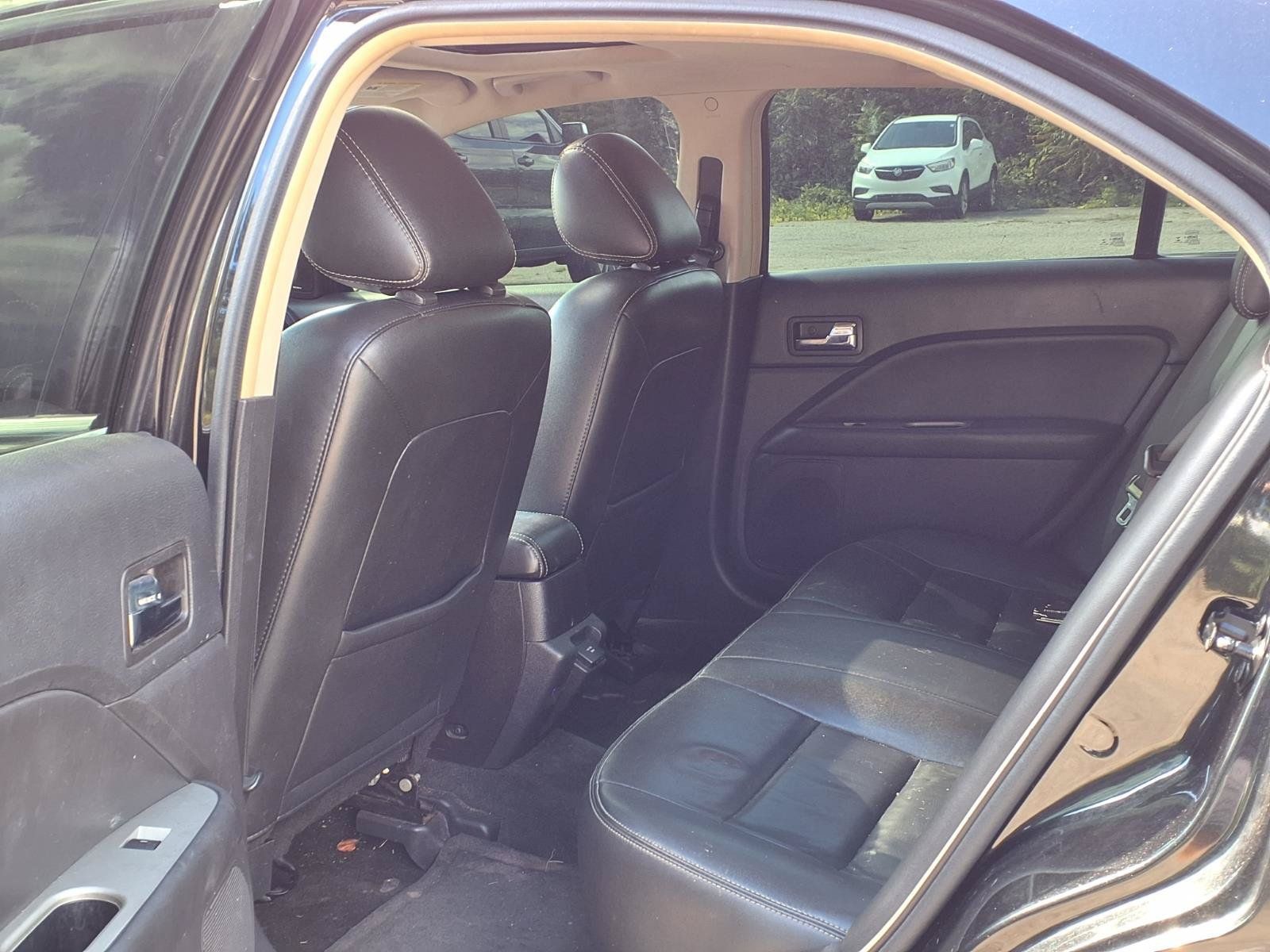 Used 2012 Ford Fusion Hybrid FWD image 10