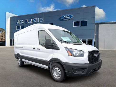 New 2026 Ford Transit 250 148 Medium Roof w/ Load Area Protection Package RWD image 1