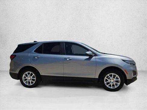 Used 2024 Chevrolet Equinox LT FWD image 4
