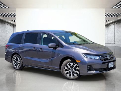 Used 2025 Honda Odyssey EX-L image 2