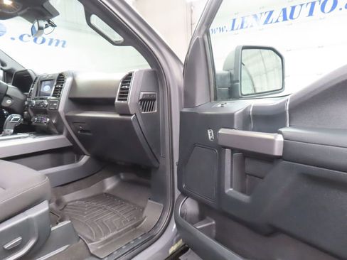 Used 2020 Ford F150 XLT w/ Equipment Group 302A Luxury AWD/4WD image 27