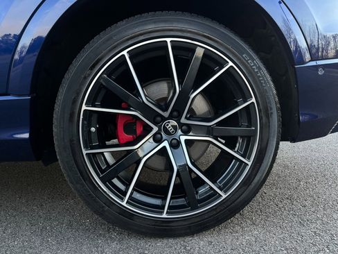 Used 2023 Audi Q8 Prestige image 14