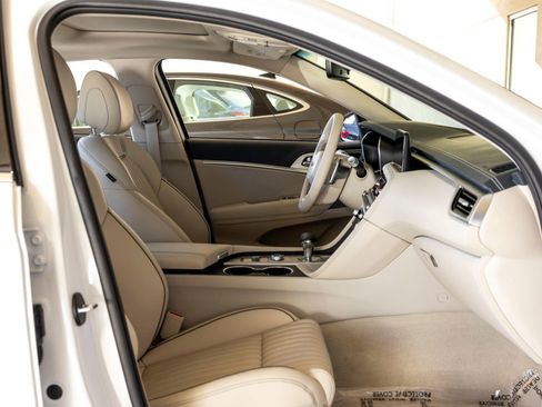 Used 2026 Genesis G70 2.5T Prestige image 27