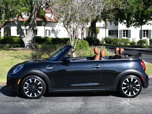 Used 2024 MINI Cooper S w/ Signature Upholstery Package FWD image 3