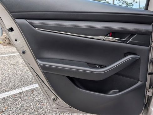 Certified 2023 MAZDA MAZDA3 2.5 Turbo Sedan w/Premium Plus image 22
