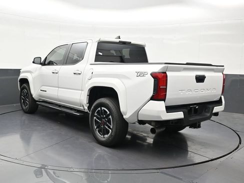 Used 2024 Toyota Tacoma TRD Sport RWD image 3