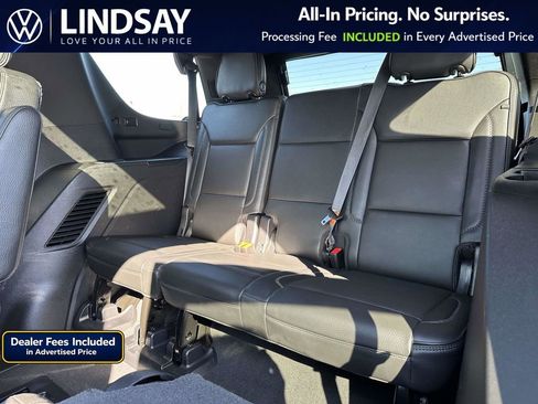 Used 2021 GMC Yukon Denali w/ Advanced Technology Package AWD/4WD image 15