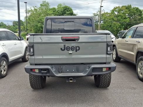 Used 2022 Jeep Gladiator Sport AWD/4WD image 3