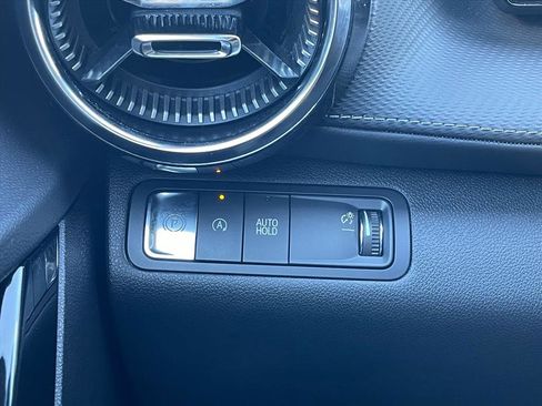 Used 2025 Chevrolet Equinox LT image 13