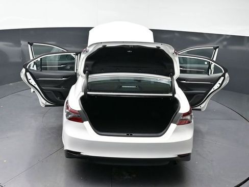 Used 2024 Toyota Camry LE FWD image 49