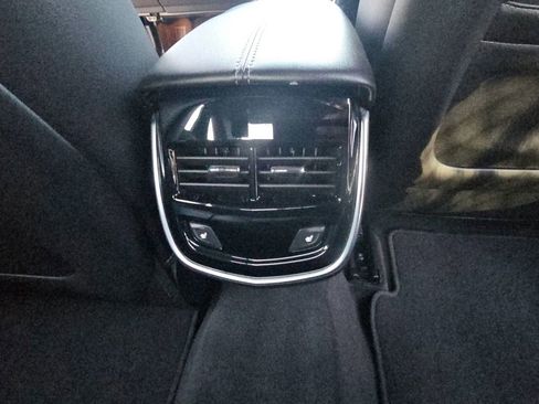 Used 2014 Cadillac XTS Luxury w/ Driver Awareness Package image 14