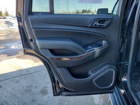Used 2018 Chevrolet Tahoe LT image 22
