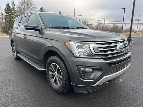 Used 2021 Ford Expedition Max XLT image 3
