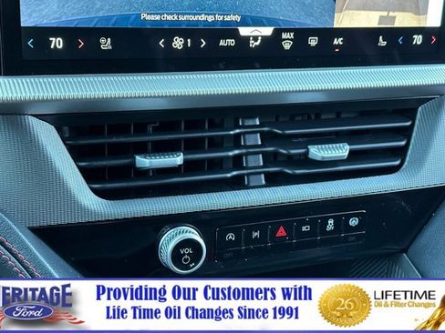 Used 2025 Ford Explorer ST-Line AWD/4WD image 22