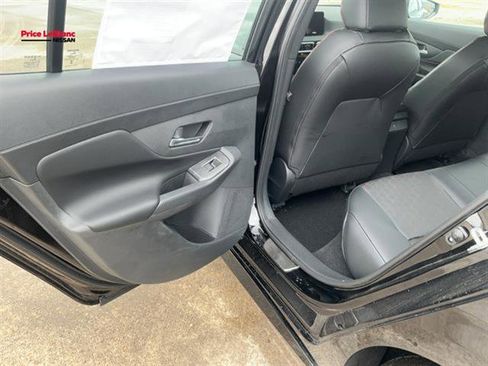 New 2026 Nissan Sentra SR w/ SR Premium Package FWD image 15