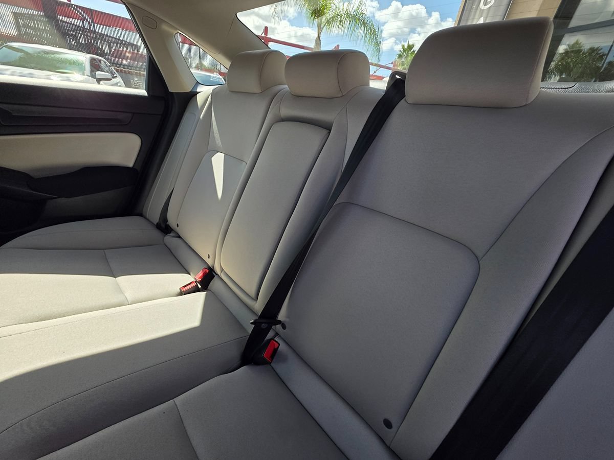 Used 2022 Honda Civic EX image 24