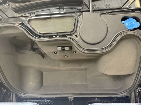 Used 2005 Ford GT RWD image 54