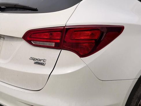 Used 2018 Hyundai Santa Fe Sport w/ 2.4L Value Package 02 AWD/4WD image 16