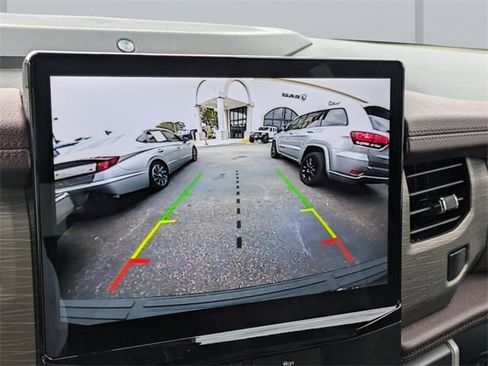 Used 2024 Ford Expedition Max Limited image 24