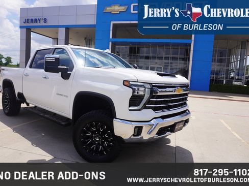 Used 2024 Chevrolet Silverado 2500 LTZ AWD/4WD image 1