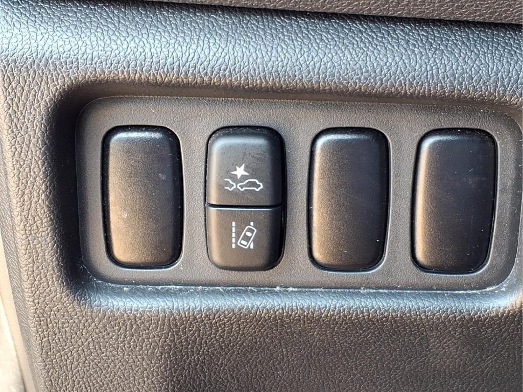 Used 2024 Mitsubishi Outlander Sport LE AWD/4WD image 12