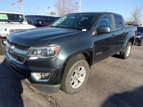 Used 2019 Chevrolet Colorado LT w/ LT Convenience Package image 2