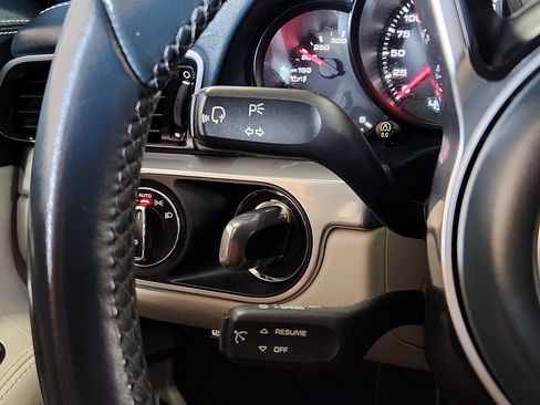 Used 2018 Porsche 911 Carrera RWD image 48