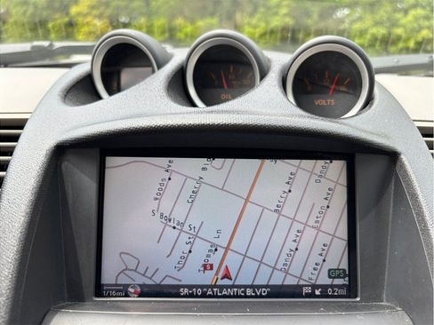 Used 2009 Nissan 350Z Touring RWD image 24