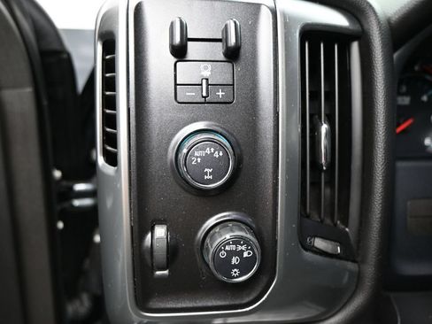 Used 2017 Chevrolet Silverado 1500 LT w/ All Star Edition AWD/4WD image 12